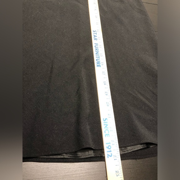 BIGIO Black and White Tweed Jacket with Gold Accents Size 6 and skirt - Picture 10 of 13